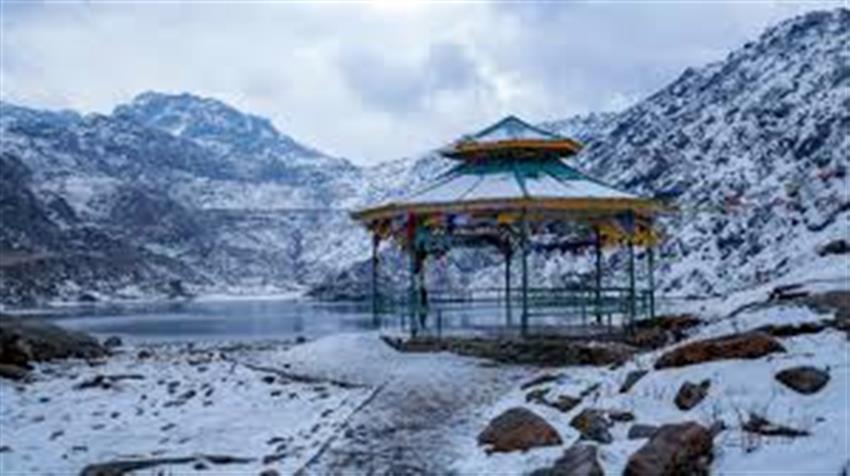 Arrival and Transferto Gangtok 